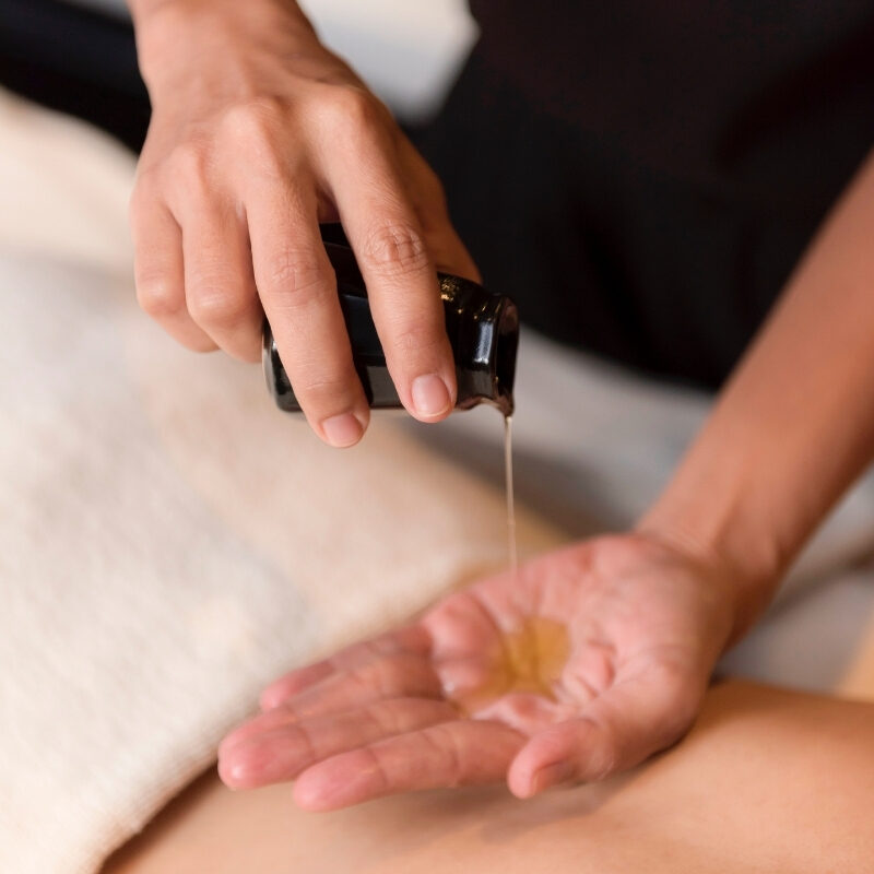 essential oils used in massage therapy treatment