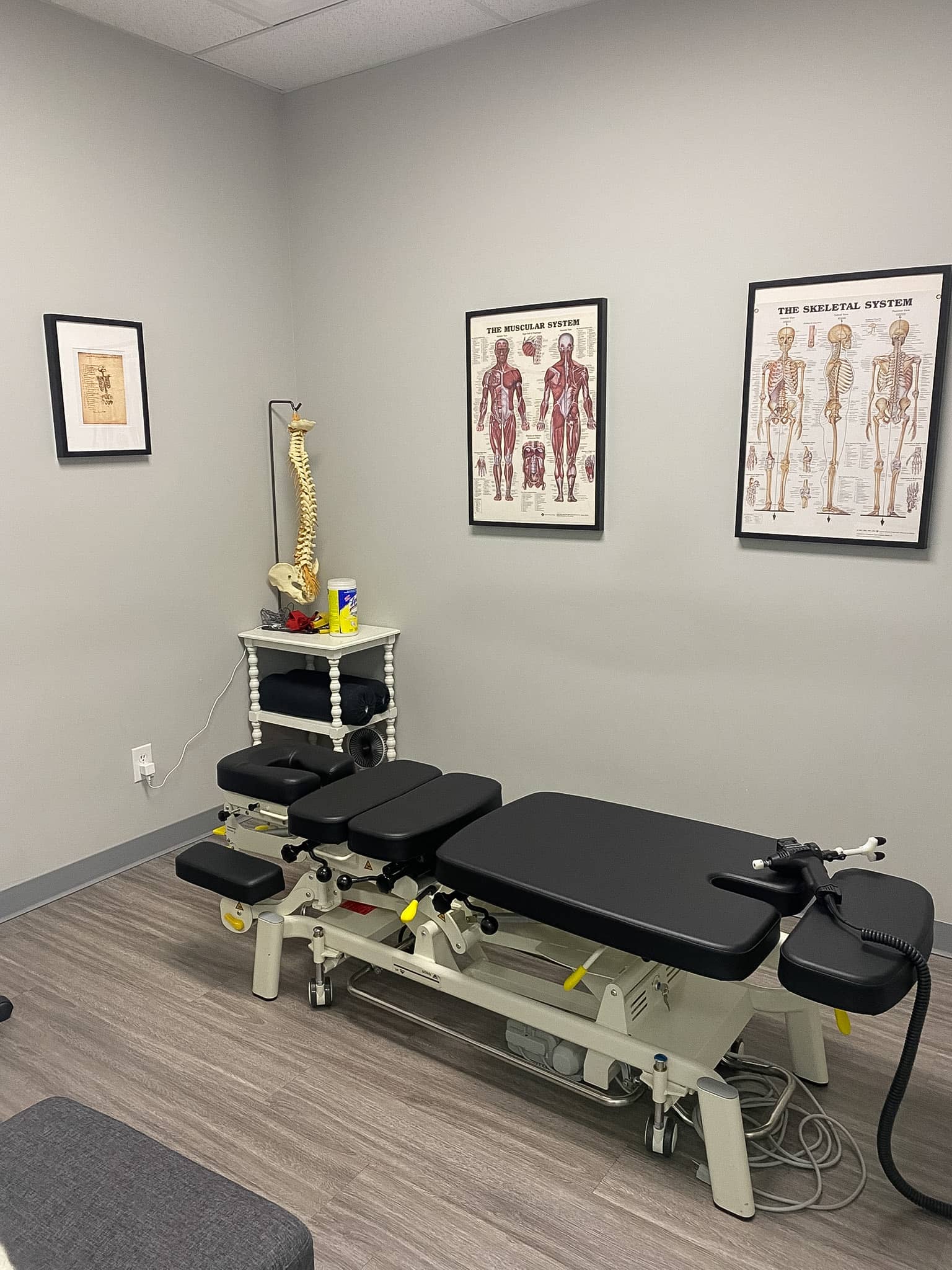 mph-health-sw-calgary-clinic-chiro-room-2